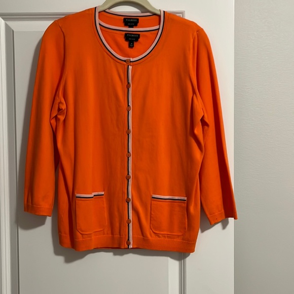 Very nice two piece Cardigan and Shell - Picture 1 of 3